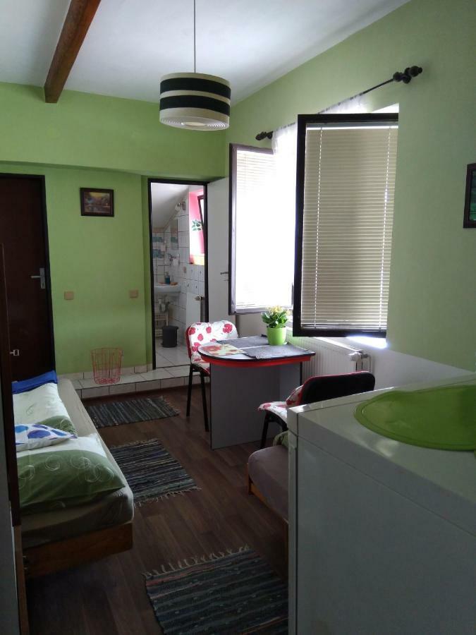 Pension Family Club Libisany Buitenkant foto