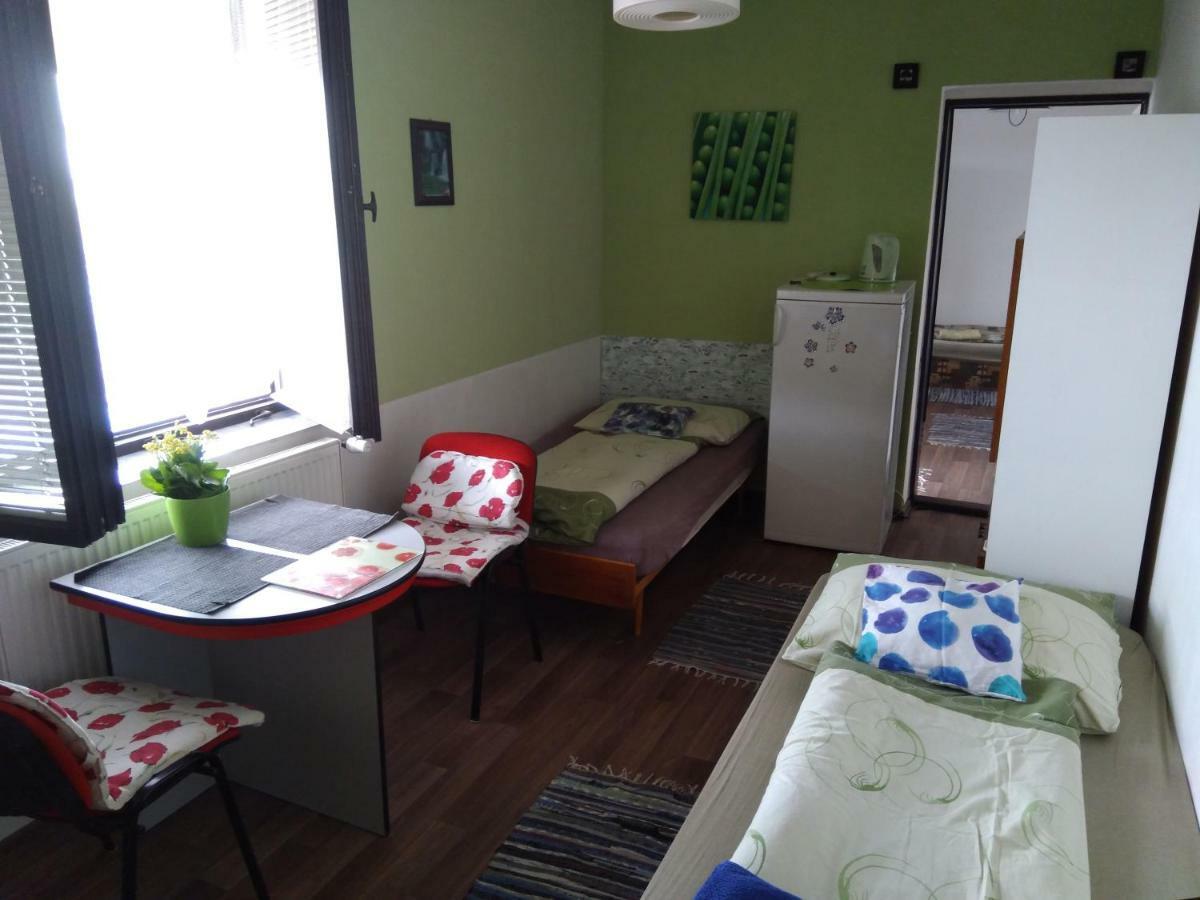 Pension Family Club Libisany Buitenkant foto